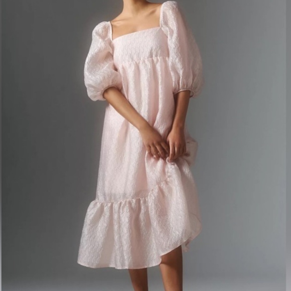 Anthropologie textured puff sleeve pink dress XS